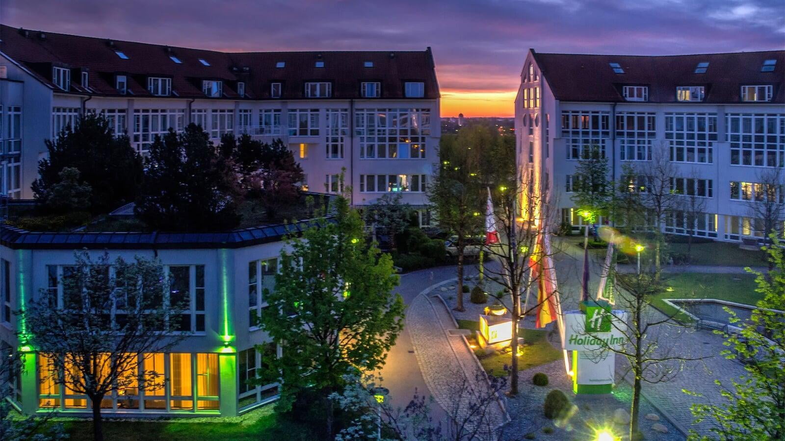 picture of the outside facilities of the Holiday Inn Munich-Unterhaching